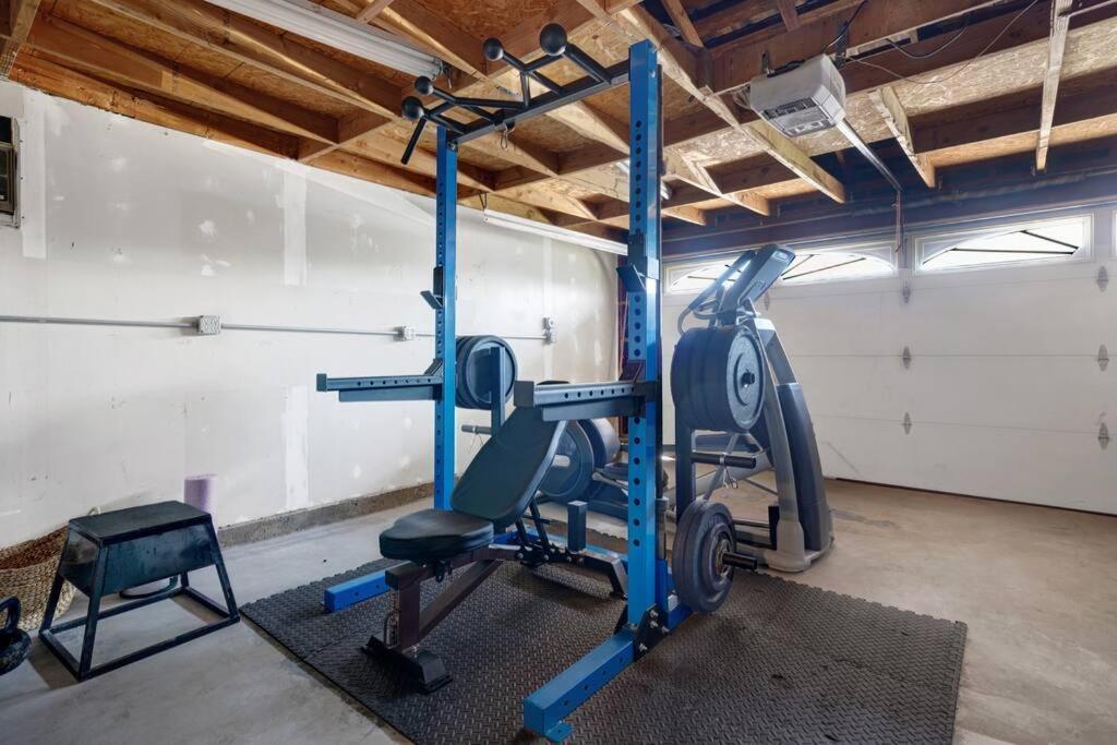 Private Heated Pool Oasis/Disney/Retro Arcade/Gym بلاسينتيا المظهر الخارجي الصورة